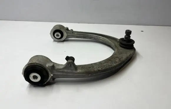 Land Rover Range Rover Sport L494 Front upper control arm/wishbone PLA3084A