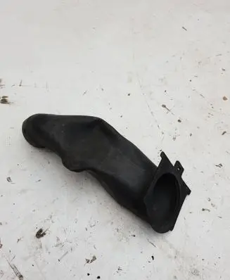 BMW 5 E34 Air intake hose/pipe 1735708