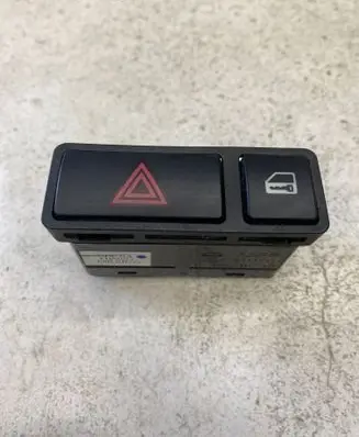 BMW 3 E46 Hazard light switch 8368920