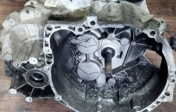 Volvo V40 Manual 5 speed gearbox P30616141 T145243 1023825
