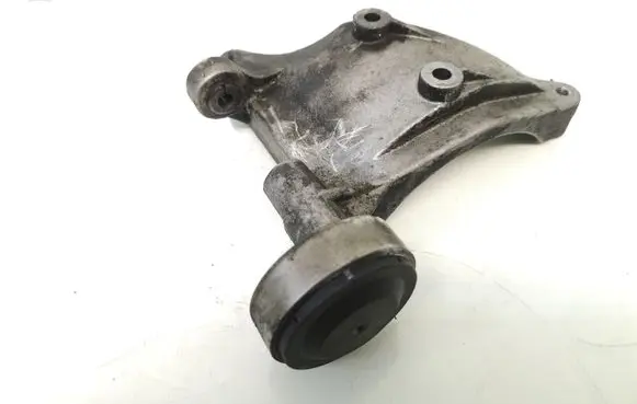 Audi A6 S6 C5 4B A/C compressor mount bracket 059260885F