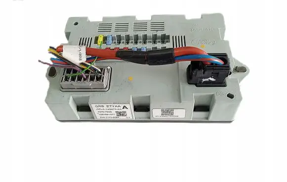 Land Rover Discovery Sport Fuse module CPLA14Q073AA