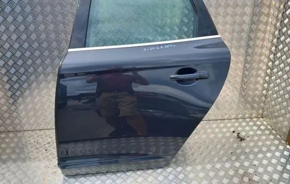 Volvo XC60 Rear door 
