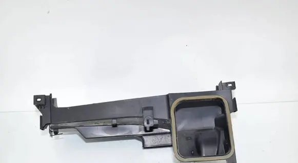 BMW i3 Cabin air duct channel 9266839 64319266839 4779855