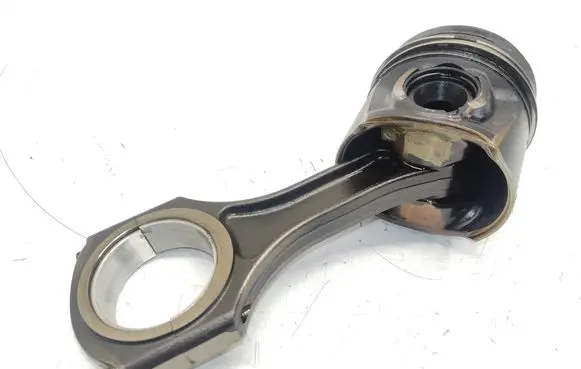 Mercedes-Benz C W204 Piston with connecting rod 65100 A6510300020 OM651