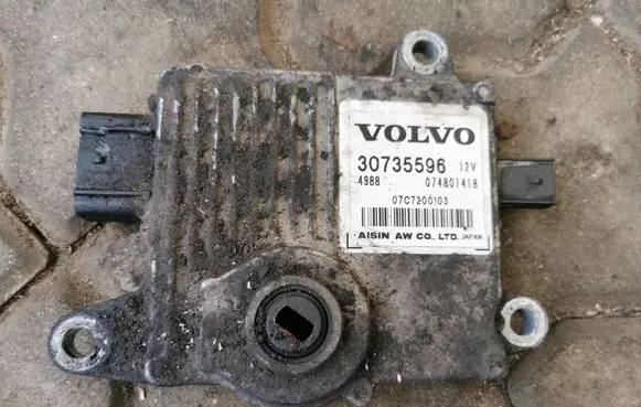 Volvo V50 Gearbox control unit/module 30735596 07C7200103 074801418