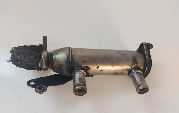 Peugeot 607 EGR valve cooler 4R8Q9F488B
