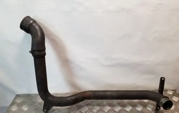 Intercooler hose/pipe