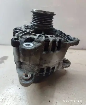 Volkswagen PASSAT CC Generator/alternator 03L903023B