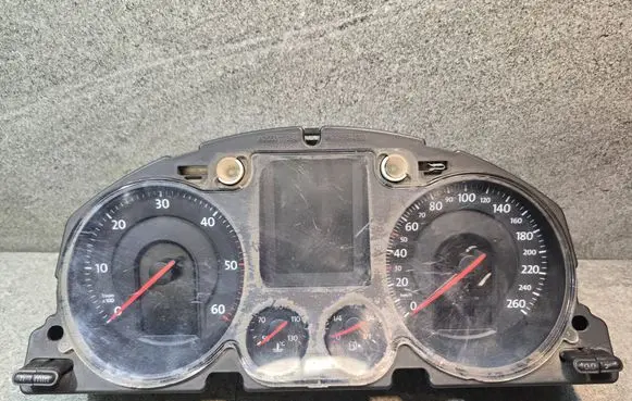 Volkswagen PASSAT B6 Speedometer (instrument cluster) A2C53194181
