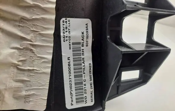 Dodge Durango (C) pillar trim 6DF16DX9AA