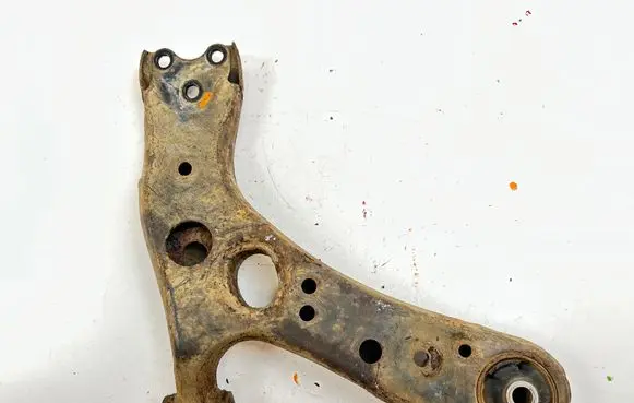 Front lower control arm/wishbone