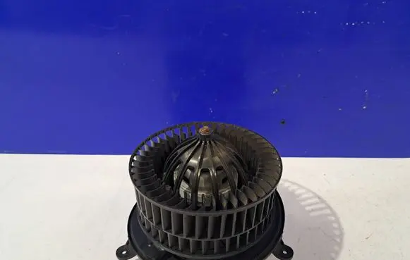 Mercedes-Benz CLS C219 Heater fan/blower C3379