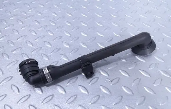 Volvo XC60 Engine coolant pipe/hose 31652204