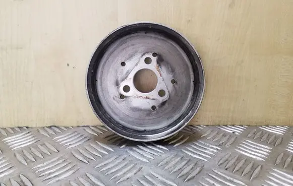 Audi A6 Allroad C5 Power steering pump pulley 059145255
