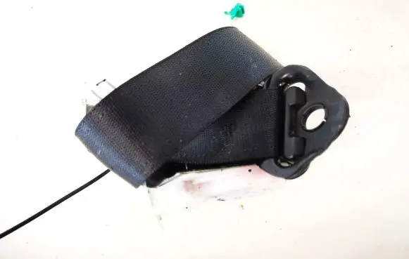 Opel Astra F Rear seatbelt 13120732