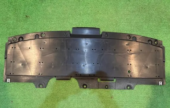 Mazda CX-30 Engine splash shield/under tray DFR5-5611Y