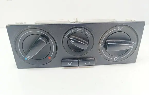 Volkswagen Golf IV Climate control unit