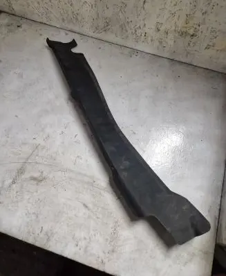Subaru Legacy Fender end trim 57256AJ020