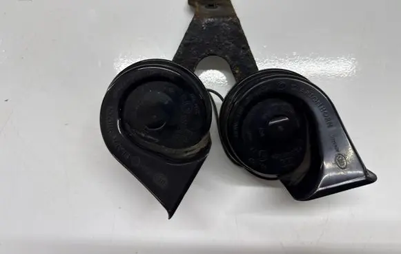 Peugeot 508 Horn signal 70388115