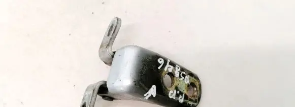 Honda Civic Front door upper hinge