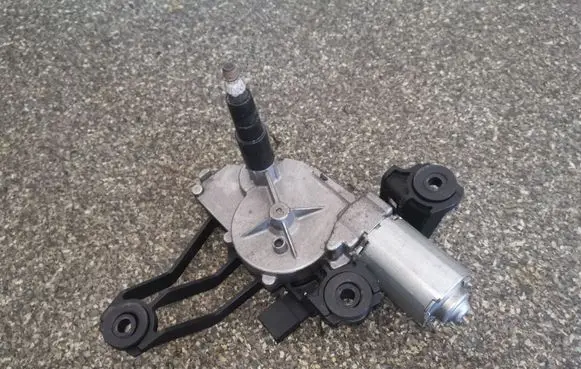 Citroen C4 I Picasso Rear window wiper motor 0390201807