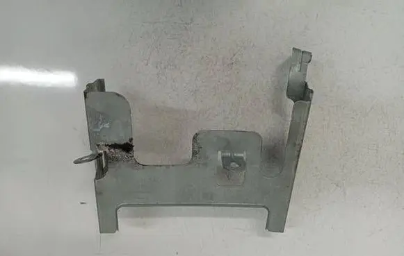 Volkswagen Touareg II Center console 7P6035209