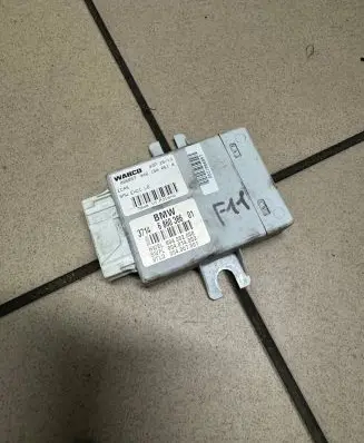 BMW 5 F10 F11 Air suspension control unit module (rear) 6860386 004002000 4461500610