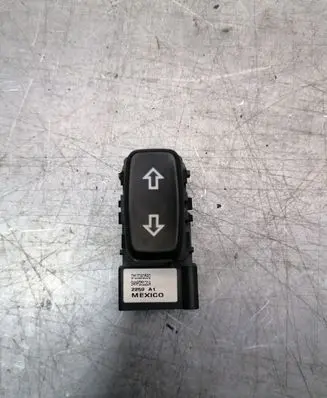 Opel Insignia A Seat control switch 13282592