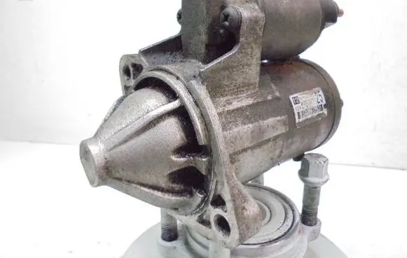 Mitsubishi Carisma Starter motor MR994325