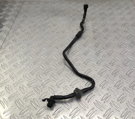 Volkswagen PASSAT B8 Vacuum line/pipe/hose 5Q0612041AE