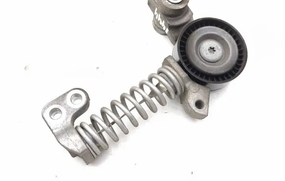 Volvo V60 Generator/alternator belt tensioner