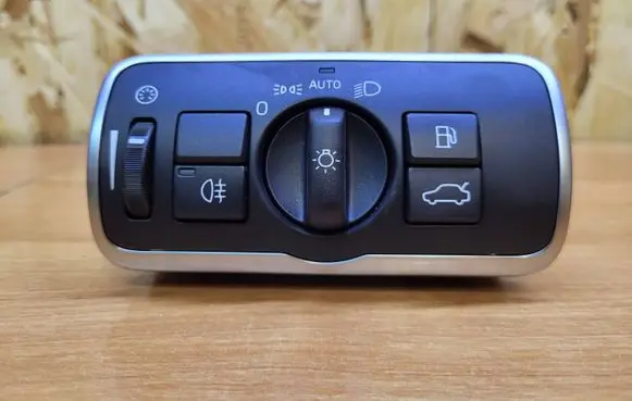 Volvo XC60 Light switch 30739448 10096701