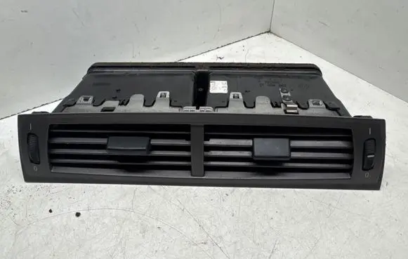 BMW Z4 E85 E86 Dash center air vent grill 7025630 300585 01006601