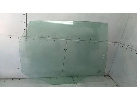 Ford Focus Rear door window glass 
