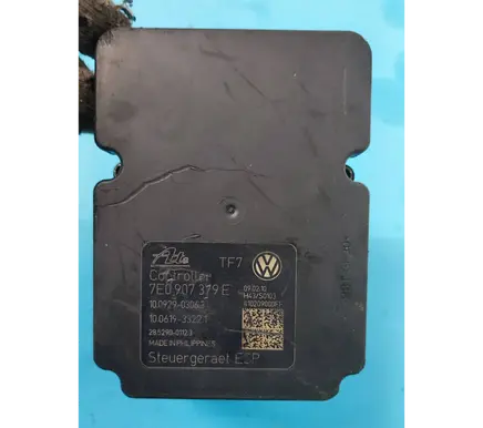 Volkswagen Transporter - Caravelle T5 ABS Pump 7E0907379E 7E0614517A