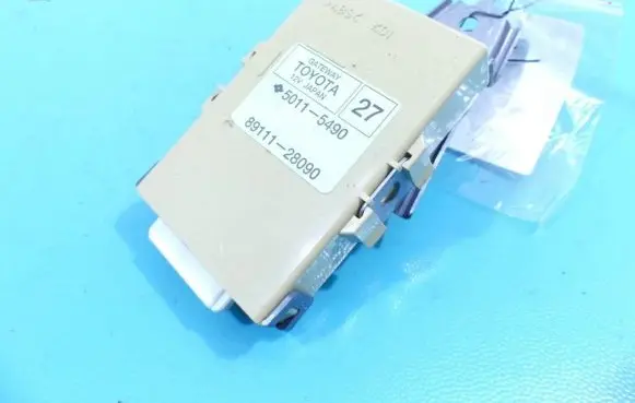 Toyota Sienna XL30 III Central body control module 89111-28090 IMPRK1257064
