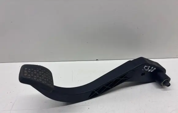 Opel Astra H Clutch pedal 28870