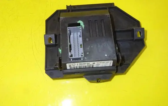 Renault Megane I Other control units/modules 7700427697A 9140010352