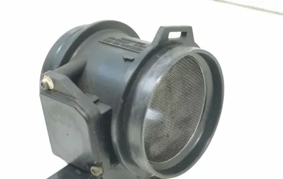 Audi A4 S4 B6 8E 8H Mass air flow meter AFH7501A HTCAFH7501A