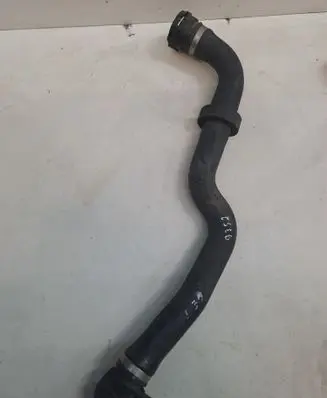 BMW 5 E39 Engine coolant pipe/hose 11532247821