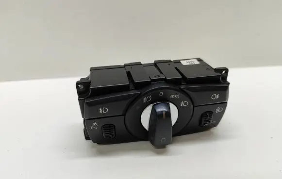 BMW 5 E60 E61 Light switch 6988555 913472501
