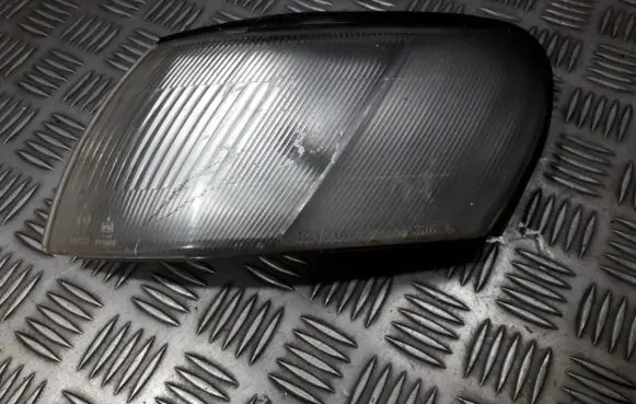 Toyota Corolla E100 Front indicator light 12387 12-387