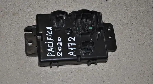 Chrysler Pacifica Air conditioner control unit module 68447892AB