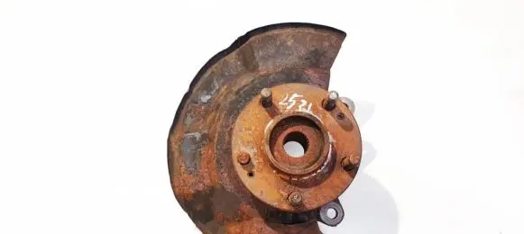 Hyundai Trajet Front wheel hub