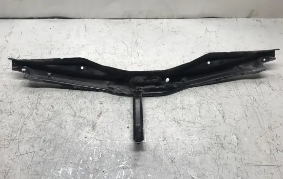 Radiator support slam panel bracket