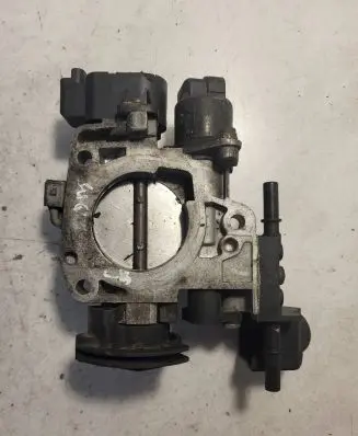 Peugeot 406 Throttle valve 961388898001