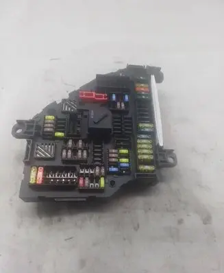 BMW X4 F26 Fuse module 931515102