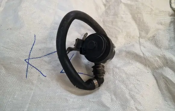 BMW X5 F15 Electric auxiliary coolant/water pump 764394903