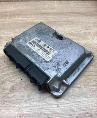 Volkswagen Golf IV Engine control unit/module ECU 038906018AE 0281001851